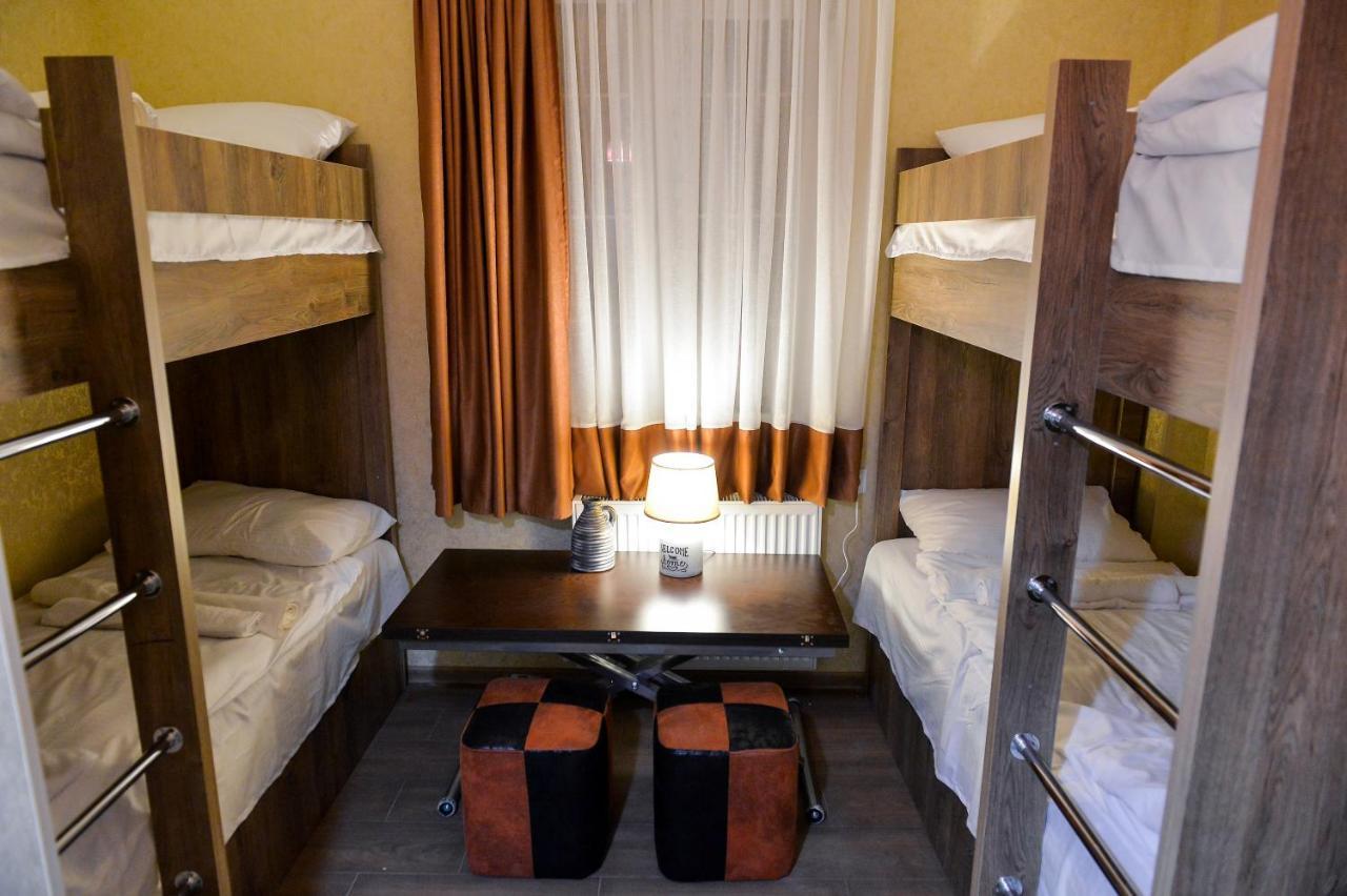 Hostel Look Kutaisi Esterno foto