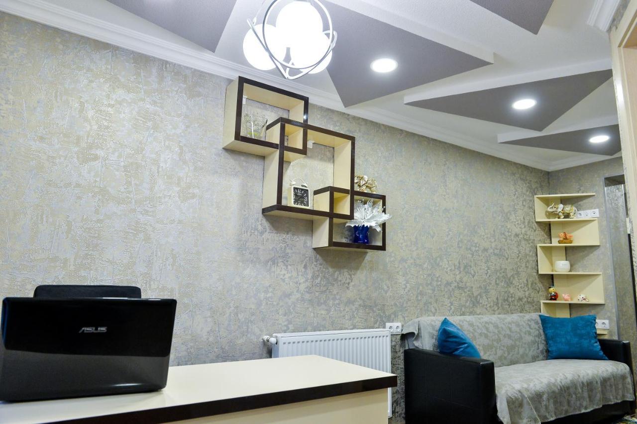 Hostel Look Kutaisi Esterno foto