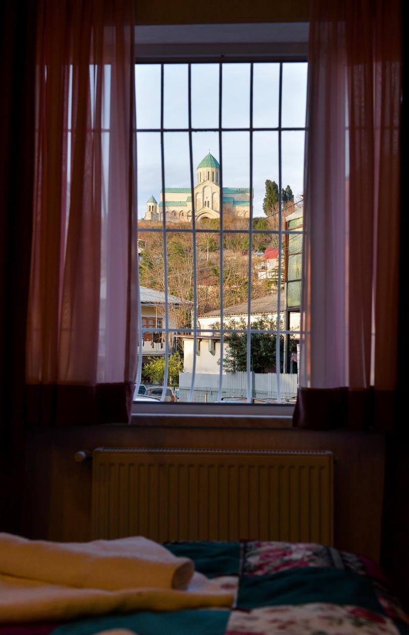 Hostel Look Kutaisi Esterno foto