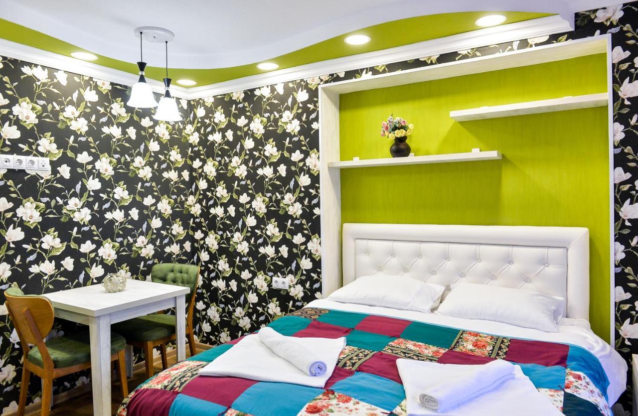 Hostel Look Kutaisi Esterno foto