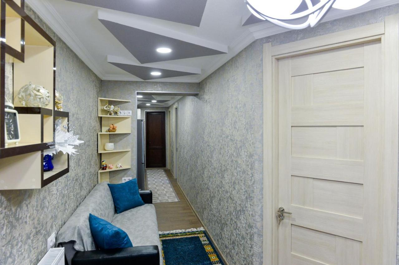 Hostel Look Kutaisi Esterno foto